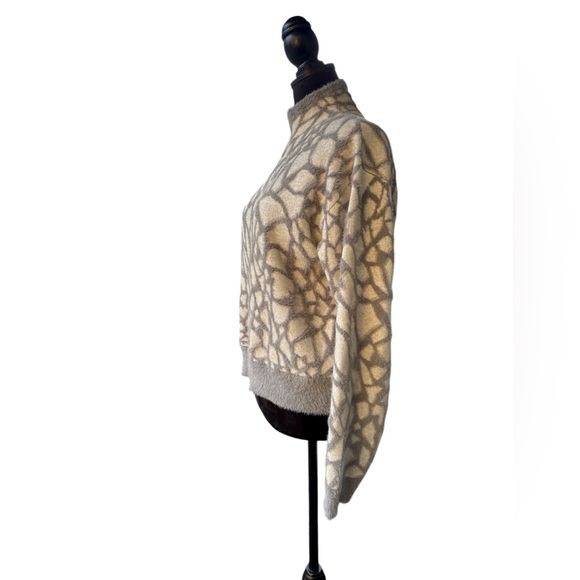 Halogen Fuzzy Abstract Stone Mock Neck Sweater Medium Cozy Gray Beige Fall - Picture 3 of 9